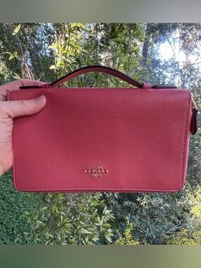 COACH Double Zip-Around Business Travel Wallet PINK Leather w Gold Hardware
